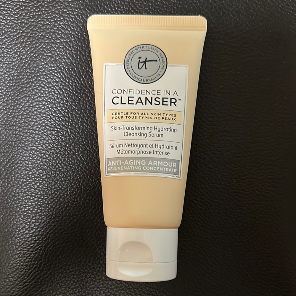 IT Cosmetics Cream Cleanser & Exfoliant